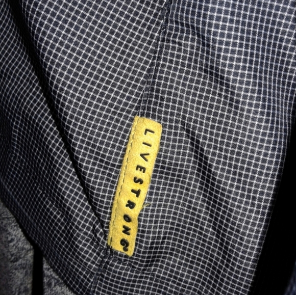 Nike Livestrong Jacket Lightweight Full Zip windbreaker Hoodie Running Womens XS - Picture 3 of 6